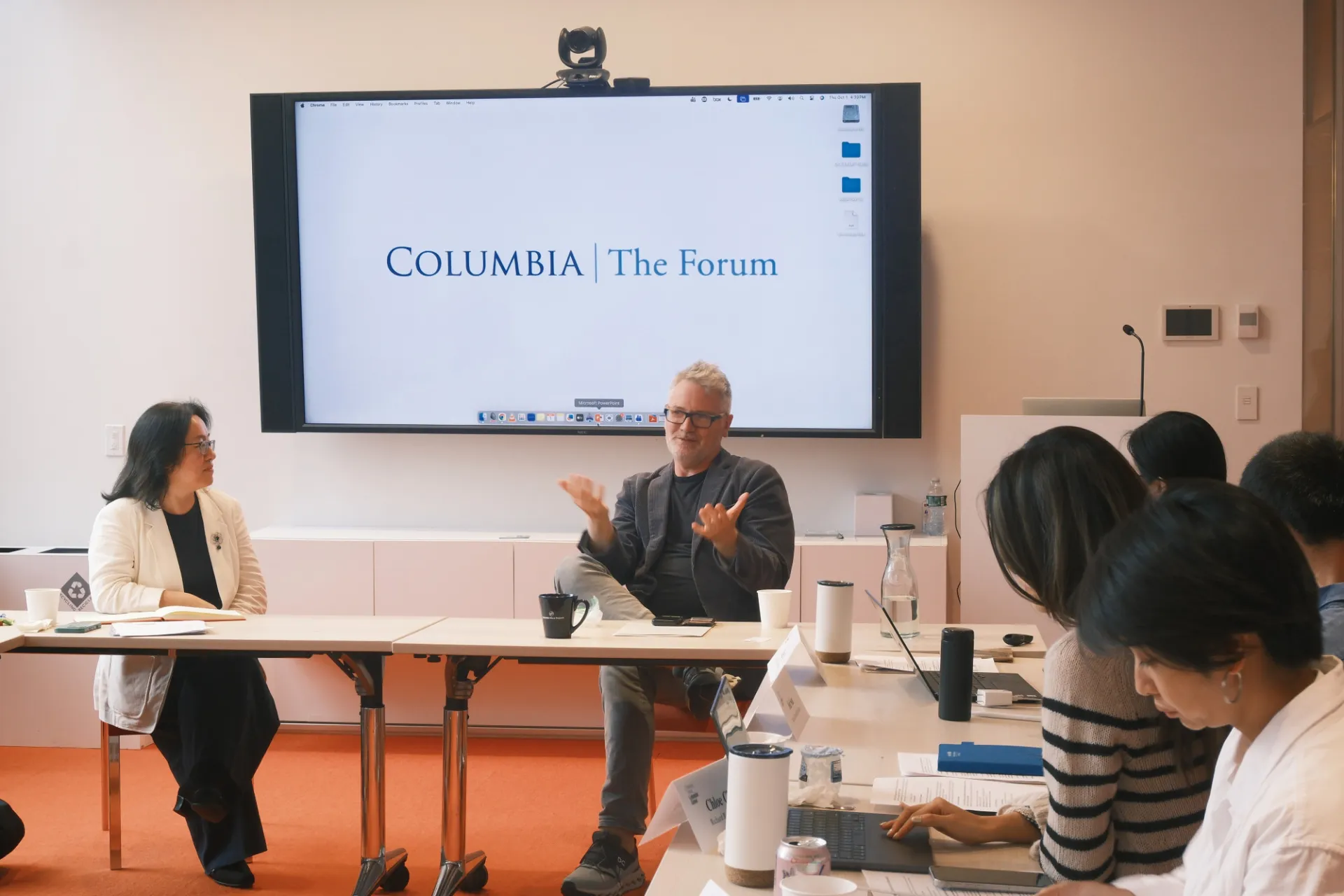    Adam Tooze discusses China’s leadership in the global energy transition and Western responses.