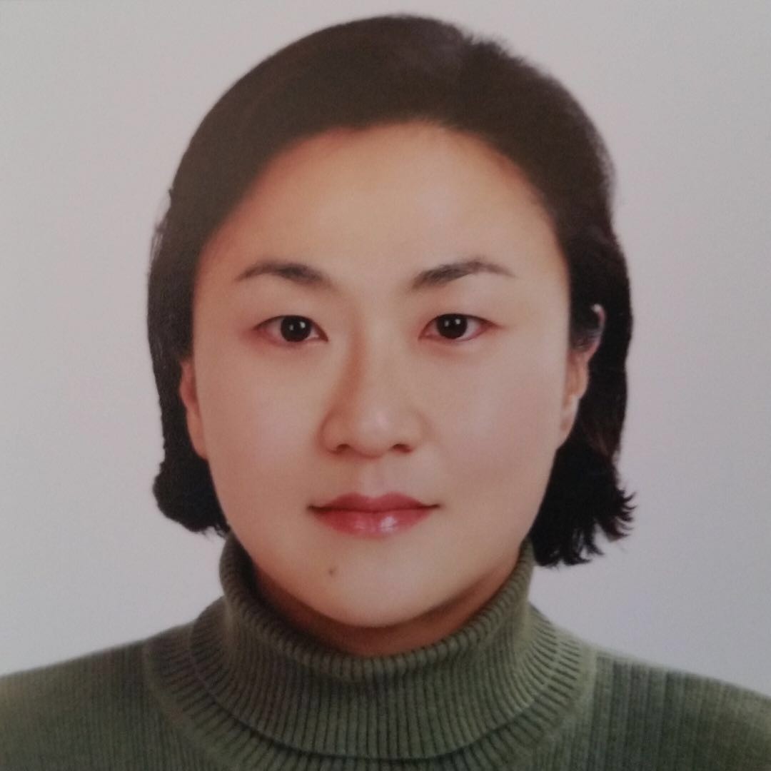 Yookyong Lee