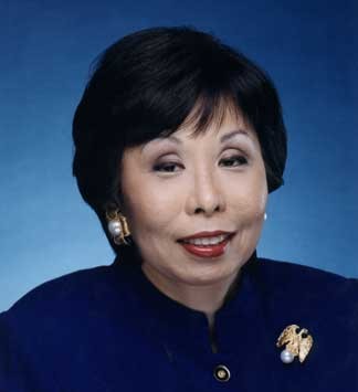 Jeanette Takamura